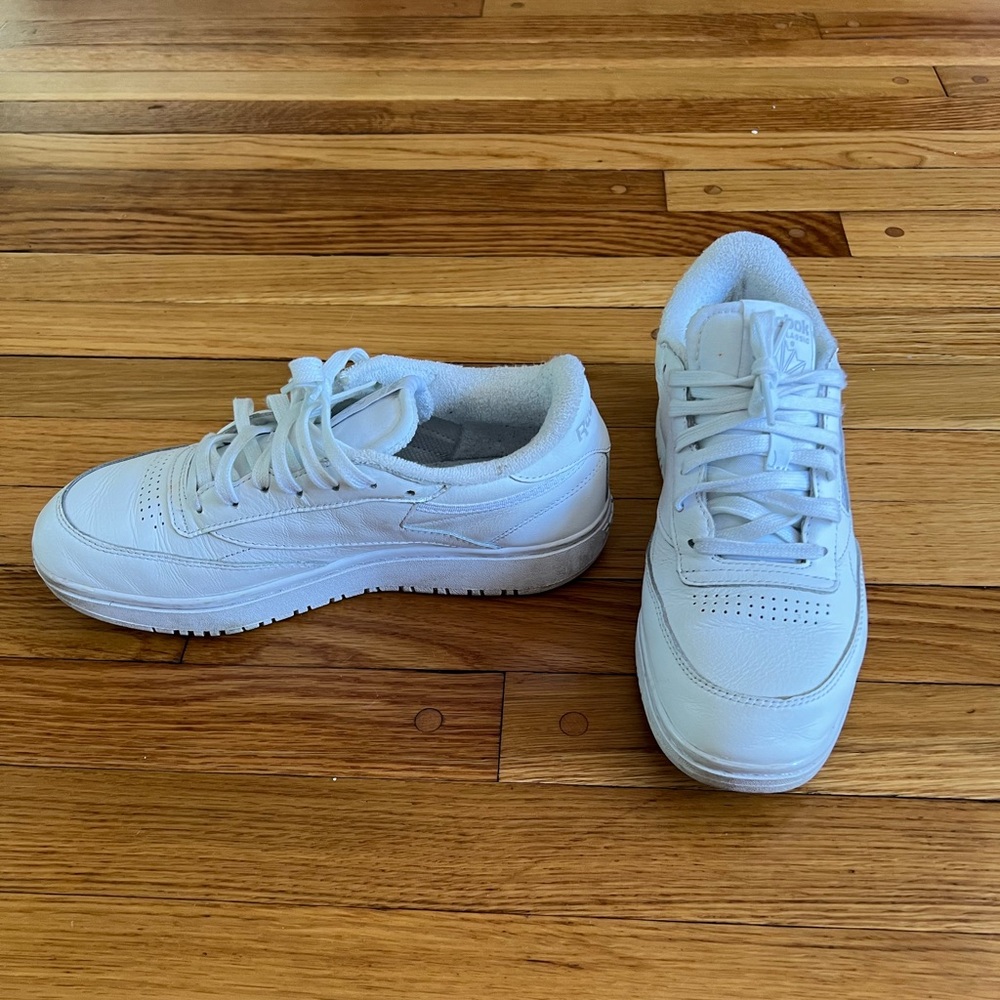 Reebok sneakers, women’s size 10